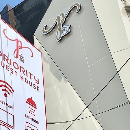 Priority Guest House Самаринда Экстерьер фото